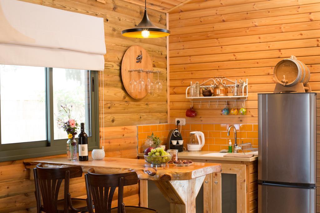 Assaf Boutique Winery & Cabins Kidmat Tsvi Exterior photo