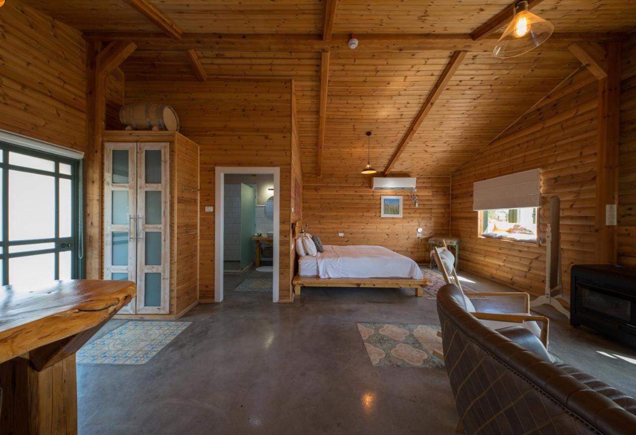 Assaf Boutique Winery & Cabins Kidmat Tsvi Exterior photo